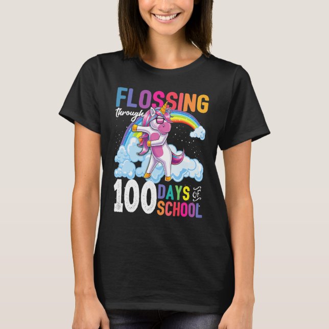 Flossing Through 100 Days Of School Flossing Unico T-Shirt (Front)