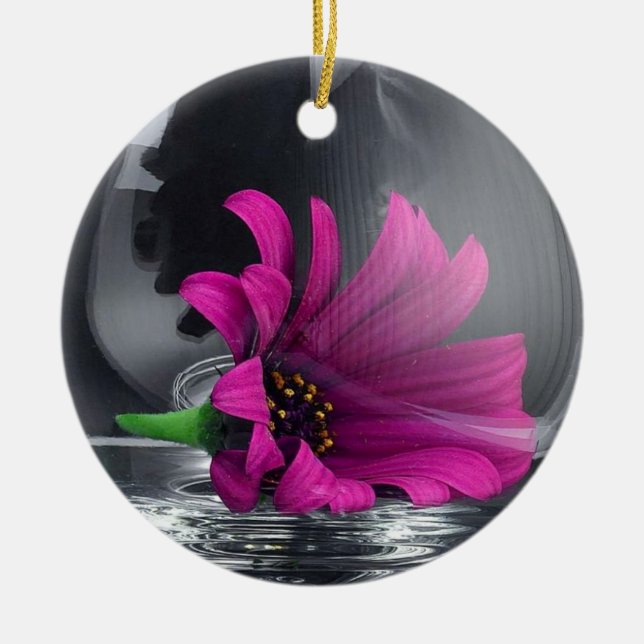 Flower in Vase Ornament (Front)