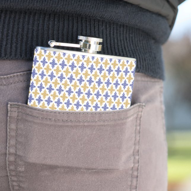 Flower Pattern Hip Flask (In Situ)