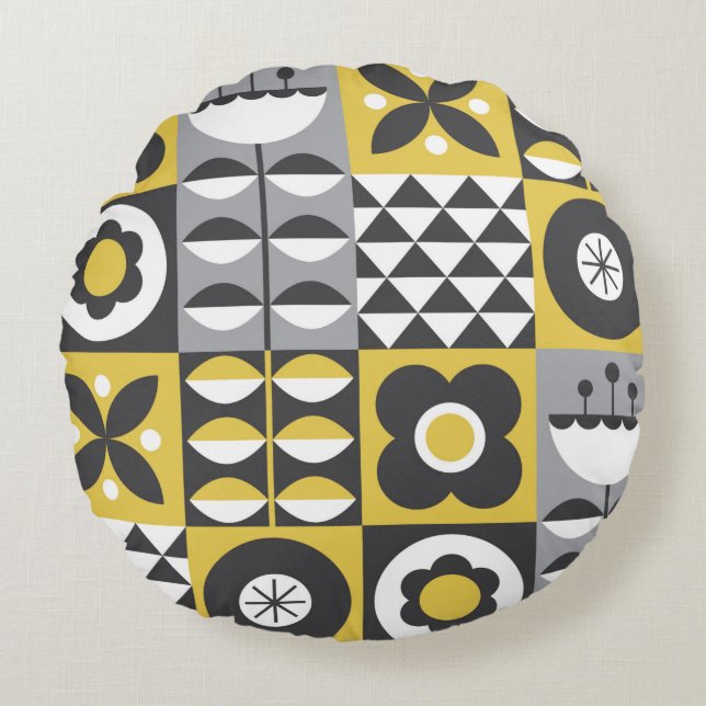 Flower seamless pattern design. Scandinavian style Round Cushion (Front)