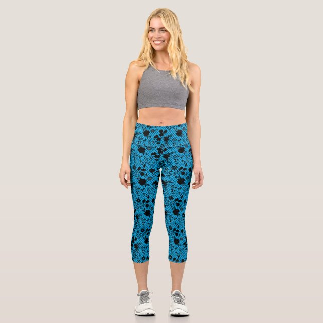 Flowers on net 01.wx4 Blue BG Capri Leggings (Front)