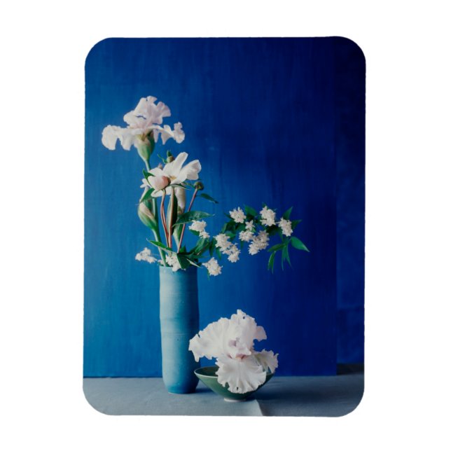 Flowers | White Iris in Vase Magnet (Vertical)
