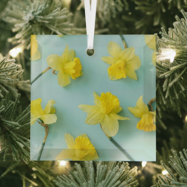 Flowers | Yellow Daffodils Glass Tree Decoration (Insitu)
