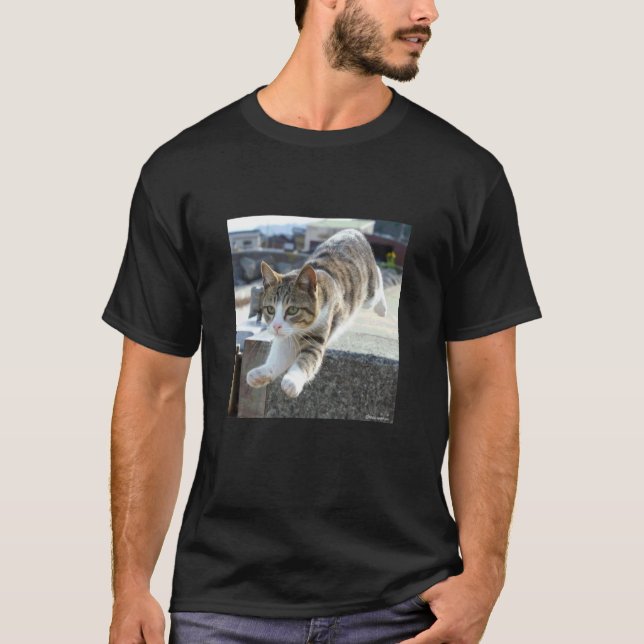 flying cat2_001 T-Shirt (Front)
