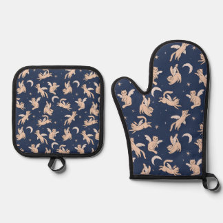 Flying Cat Galaxy Oven Mitt & Pot Holder Set