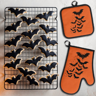 Flying Halloween Galaxy Bats and Stars Oven Mitt & Pot Holder Set