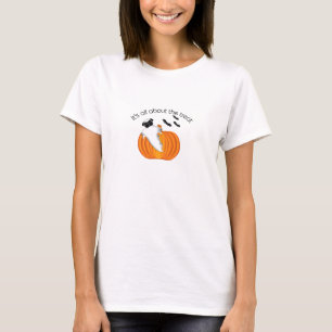 Flying Halloween Pug Ghost Funny Saying Pumpkin T-Shirt