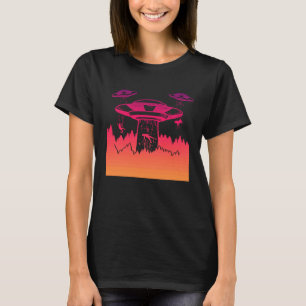 Flying Saucer UFO Astronauts are Aliens 4 T-Shirt