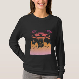Flying Saucer UFO Astronauts are Aliens 4 T-Shirt