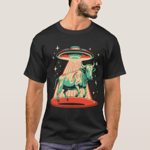 Flying Saucer UFO Cute Cow Abduction Retro 80s T-Shirt