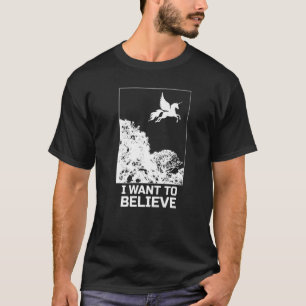 Flying Unicorn I Want To Believe Uap Outfit Alien  T-Shirt