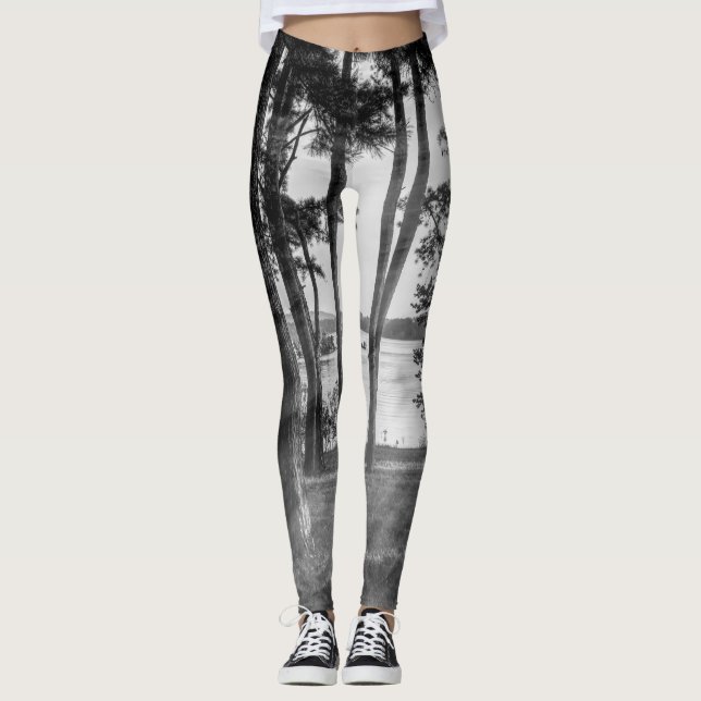 Foggy Trees At Table Rock Grayscale Leggings (Front)