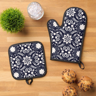Folk Floral Navy White Nordic Pattern Oven Mitt & Pot Holder Set