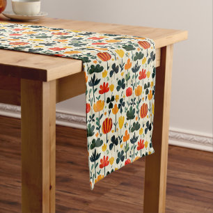 Folk Garden Clover Short Table Runner
