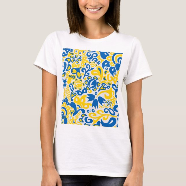 Folklore pattern with Ukrainian flag colours   T-Shirt (Front)