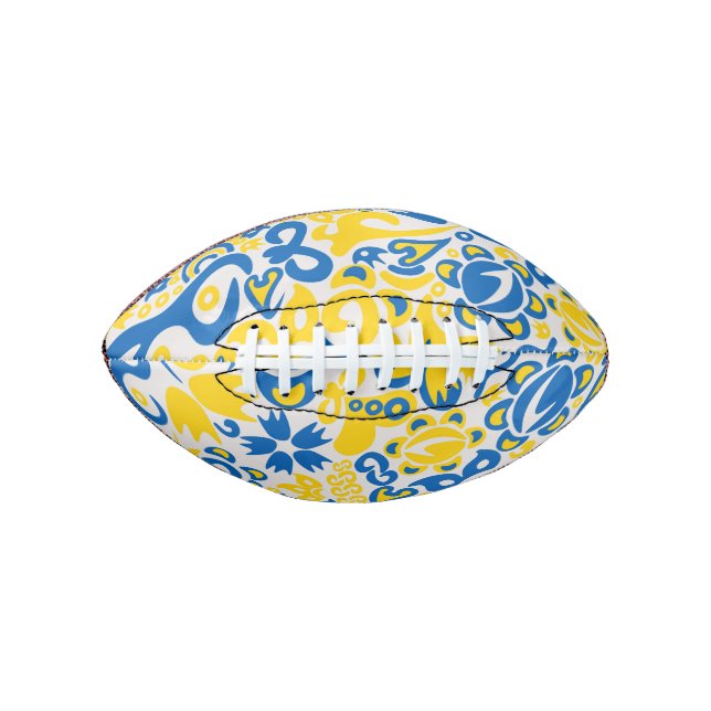 Folklore pattern with Ukrainian flag colours  Tote Football (Front)