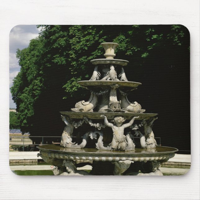 Fontaine de la Pyramide Mouse Pad (Front)