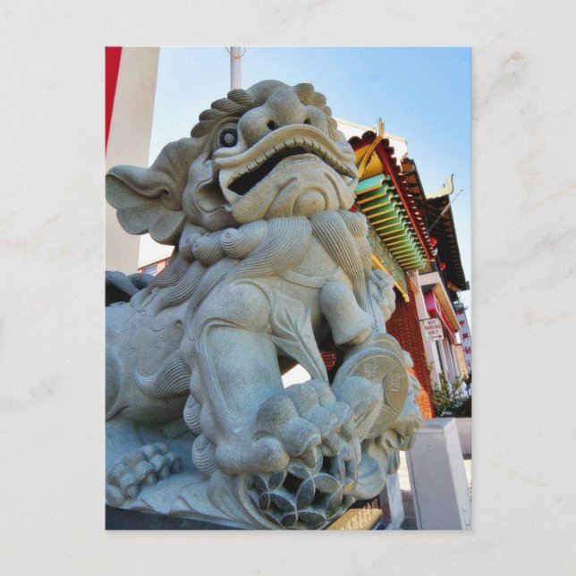 Foo Dog In Chinatown In Los Angeles Postcard (Front)