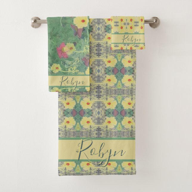 Forest Daisy Floor w/Name Bath Towel Set (Insitu)