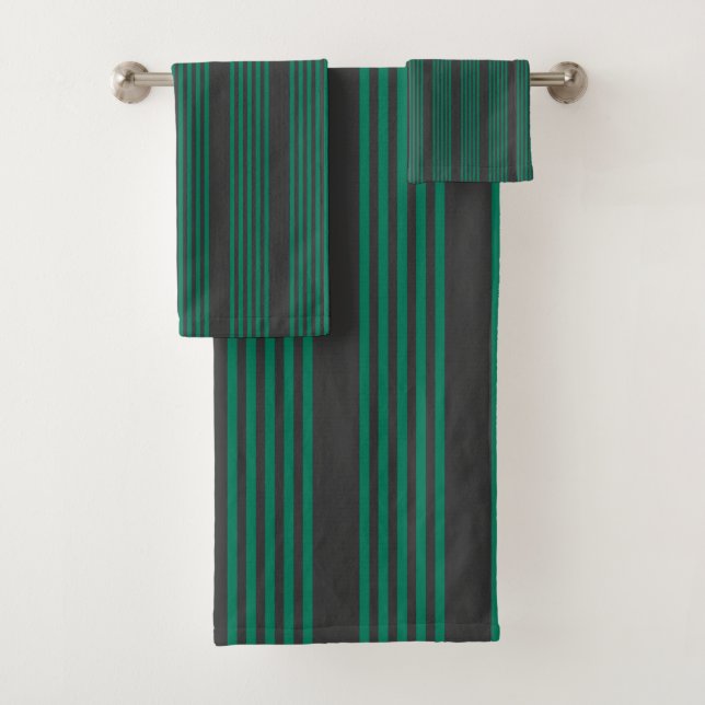 Forest green and charcoal fives stripe pattern bath towel set (Insitu)