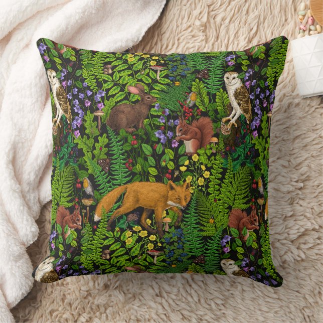 Forest life cushion (Blanket)