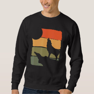 Forest Predator Howling Wolf Animal Retro Wolf Sweatshirt