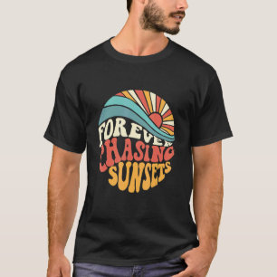 Forever Chasing Sunsets Beach Retro Vintage Aesthe T-Shirt