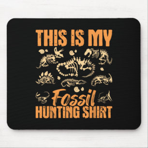 Fossil Hunting - Dinosaur Bones Paleontologist Pal Mouse Pad