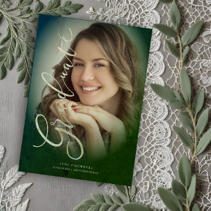 Foto de graduado moderno con un guión elegante de 