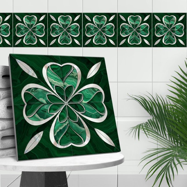 Four-leaf clover - Green Marble and Peal Tile (Creator Uploaded)
