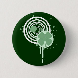 four leaf clover : hypnotic bubbles : 6 cm round badge