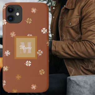 Four Leaf Clovers on dark in rustic earthtones Case-Mate iPhone Case