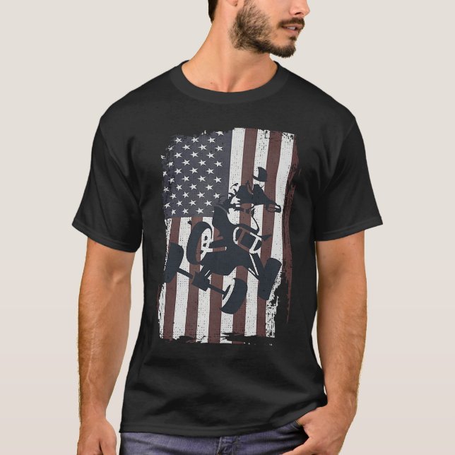 Four Wheeler ATV Quad Racing Rider USA American Fl T-Shirt (Front)