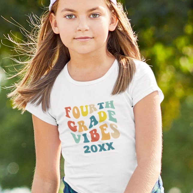 Fourth Grade vibes back to school retro  T-Shirt (Creator Uploaded)