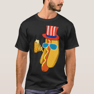 Fourth Of July Beer Drinking Hotdog Sandwich T-Shirt