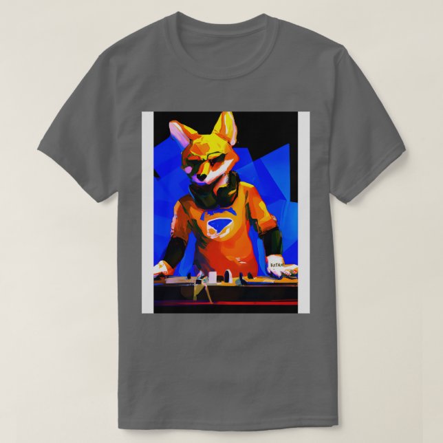 Fox at the DJ booth 8 T-Shirt (Design Front)