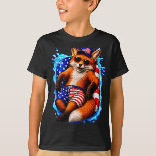 Fox with sunglasses patriotic animal summer pool T-Shirt