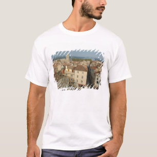 France, Arles, Provence, city view from T-Shirt
