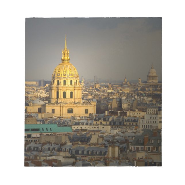 France, Paris. Les Invalides seen from the Notepad (Front)