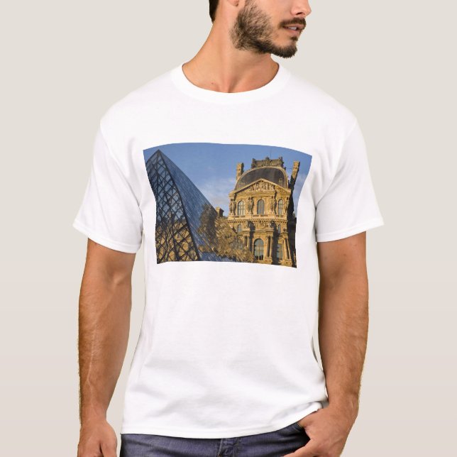 France, Paris, Louvre Museum and the Pyramid, T-Shirt (Front)