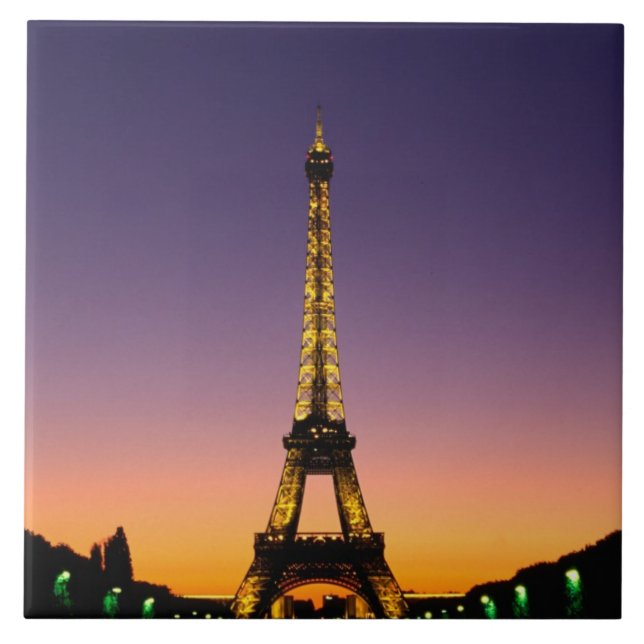 France, Paris, Tour Eiffel at sunset. Tile (Front)