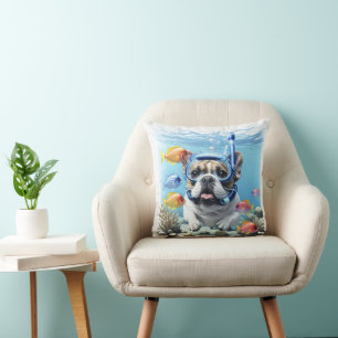 Französische Bulldogge beim Schnorcheln Cushion