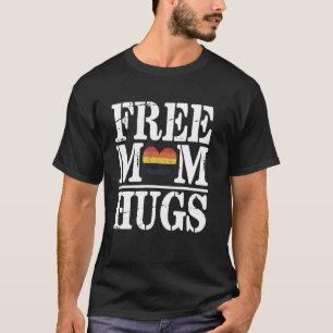 Free Mom Hugs LGBT Pride Parade Ally Family Matchi T-Shirt