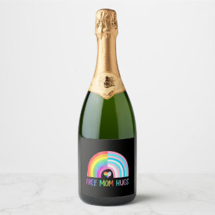Free Mum Hugs Gay Pride Lgbtq Lgbt Rainbow Mothers Sparkling Wine Label
