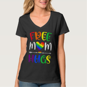 Free Mum Hugs LGBT Rainbow Pride LGBTQ Family Lesb T-Shirt