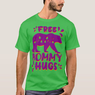 Free Mummy Hugs Purple Red Yellow Pink Bear Premiu T-Shirt