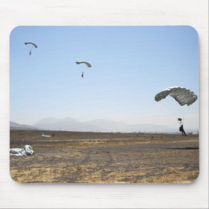 Freefall parachute jumpers mouse pad