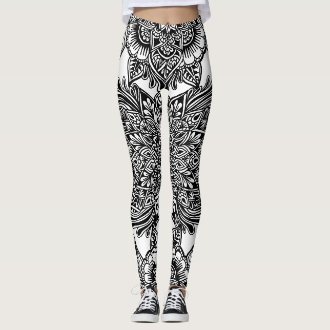 Freehand Full Page B&W Leggings (Front)