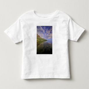 French Polynesia, Moorea. Cooks Bay. Cruise ship 2 Toddler T-Shirt