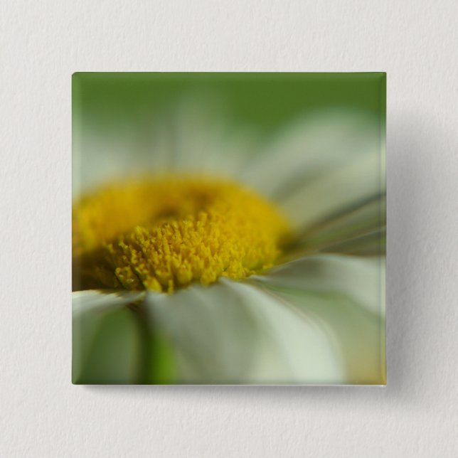 Fresh Daisy 15 Cm Square Badge (Front)